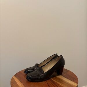 Ellen Tracy Black Platform Loafers